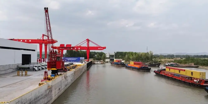 山东枣庄港实现“公路、、、铁路、、、水运”多式联运